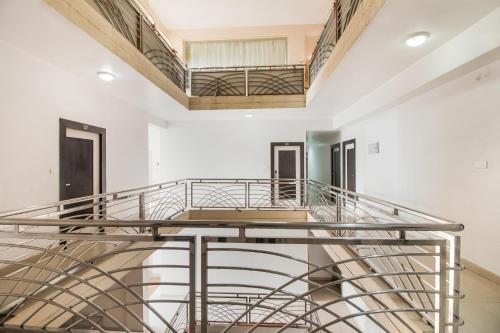 Capital O 69127 Hotel Syona Residency 2