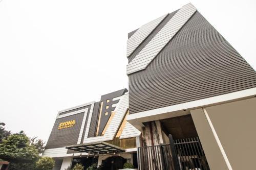 Capital O 69127 Hotel Syona Residency 2