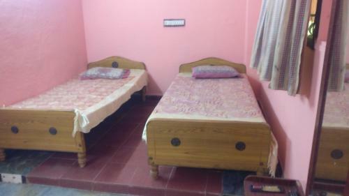 Hostal M Sathish Guest House