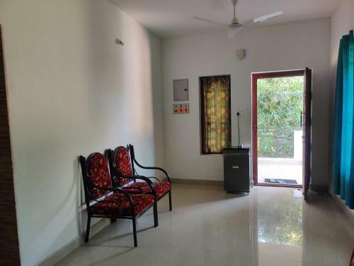 Hostal Living Edge Residency