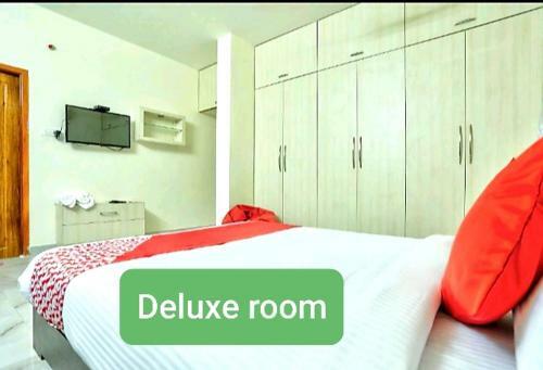 Hostal Living Edge Residency