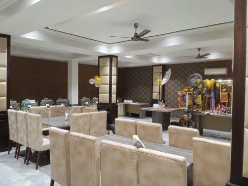 Hotel The Kunal's