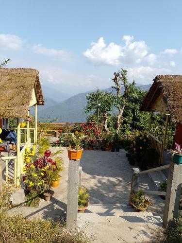Teesta Rangeet Cottages And Thatched Huts