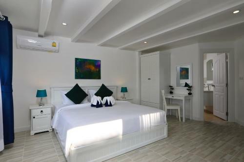 Hotel Kata White Villas