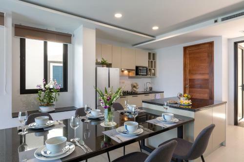 Twin Villas Seaview Kata