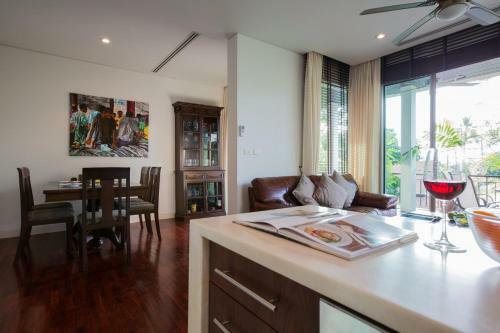 Kata Gardens Beach Apartment