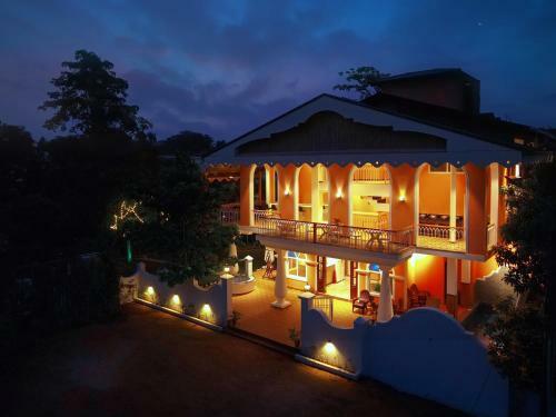 Treehouse Vega, A Boutique Hotel