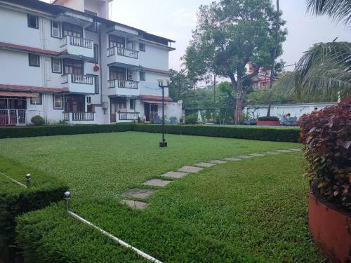Hotel Alanapoolstay
