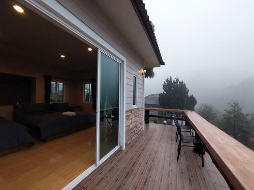 Bed & Breakfast Theroadview Resort