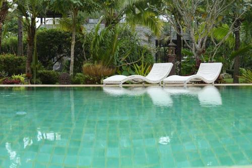 Villa Mae Nai Gardens