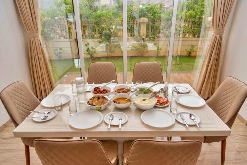 Villa Saffronstays Juniper