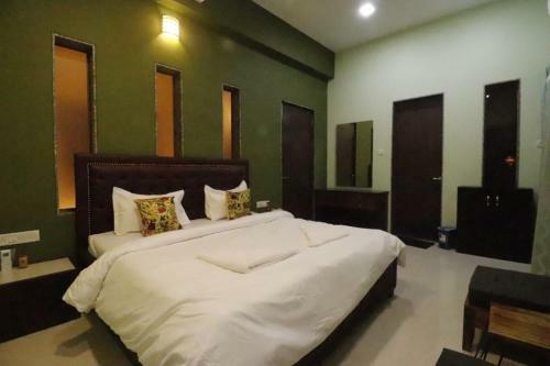Jackdaws Villa By Ssk Villas