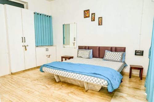 Dev1villa
