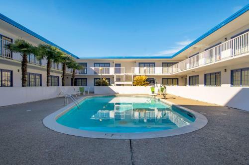 Motel Regency Inn & Suites Opelousas