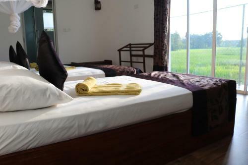 Hostal Manel Guest House