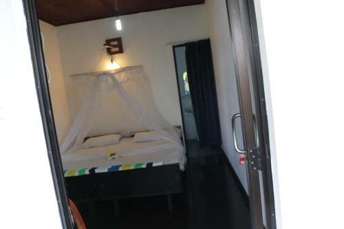 Hostal Manel Guest House