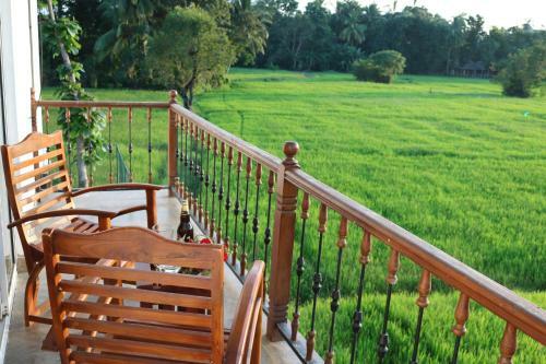 Hostal Manel Guest House