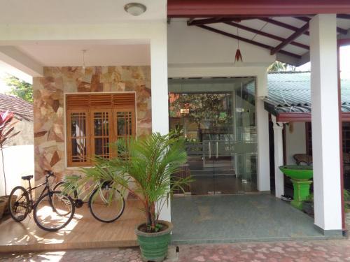 Hotel Cannel Side Guest House