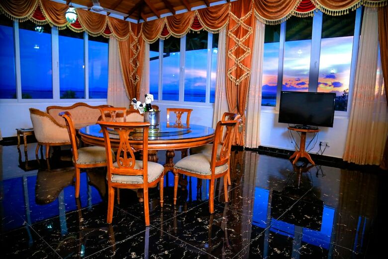 Hotel Sudu Araliya