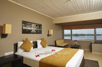 The Lake Hotel
