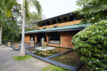 The Lake Hotel