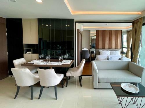 Seaview Apartment In Mida Grande Resort