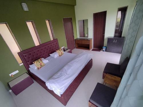 Cozy Villa With Temperature Control Swimming Pool