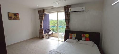 Comfortable 3-bhk Luxurious Villa With Parking