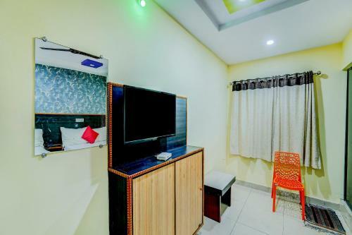 Oyo 66090 Hotel Bsr Grand
