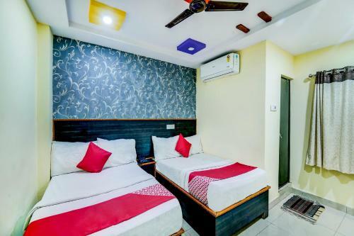 Oyo 66090 Hotel Bsr Grand
