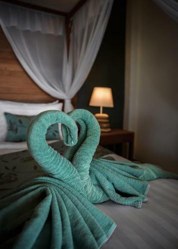 Phandara Luxury Pool Villas