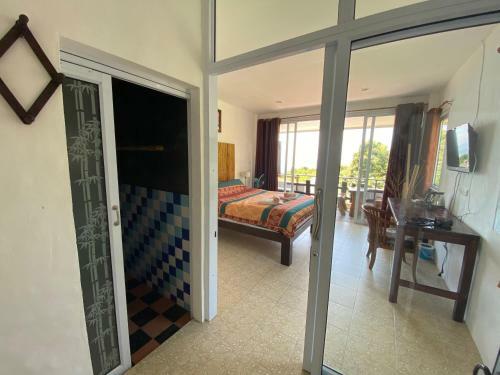 Hotel Sairee View Resort
