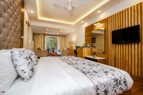 Hotel Anand Vardhan Resorts