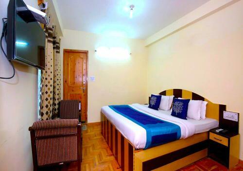 Shashwat Homestay With Garden View