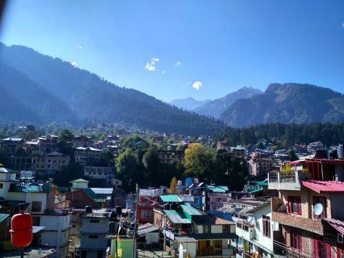 Hotel Snow Mountain Manali