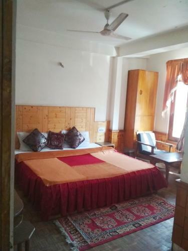 Hotel Snow Mountain Manali