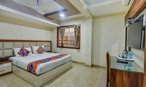 Fabhotel Chennai Palace