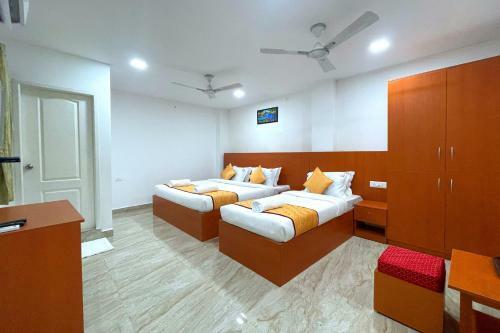 Hotel K11 Express - Opp Express Avenue