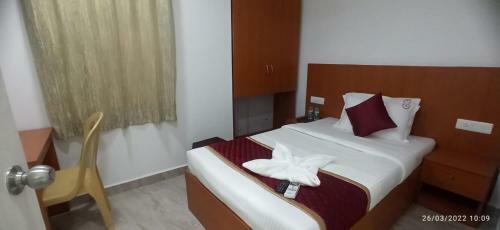 Hotel K11 Express - Opp Express Avenue