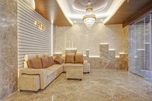 Upar Hotels -t Nagar