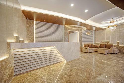 Upar Hotels -t Nagar