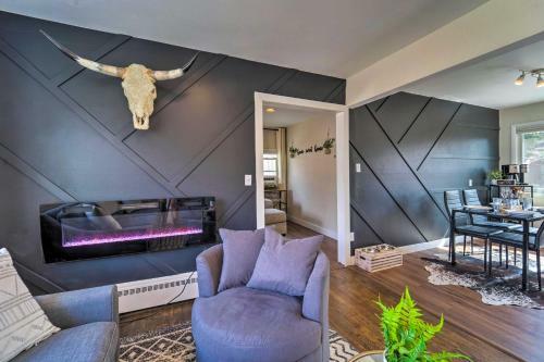 Modern Littleton Home With Yard Pets Welcome!