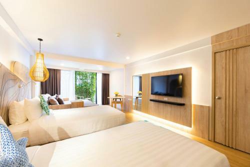 Liv Hotel Phuket Patong Beachfront - Sha Extra Plus