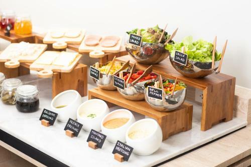 Liv Hotel Phuket Patong Beachfront - Sha Extra Plus