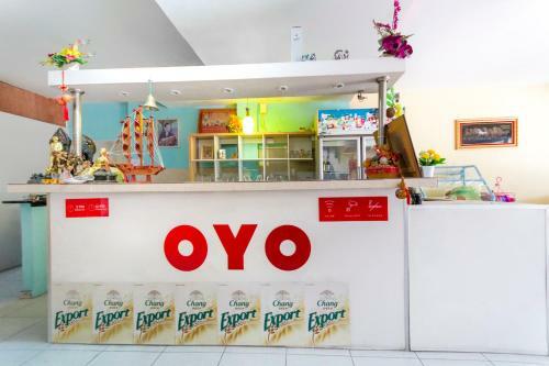 Hotel Vaccinated Staff - Oyo 885 You And Me House