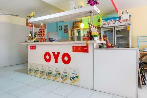 Hotel Vaccinated Staff - Oyo 885 You And Me House