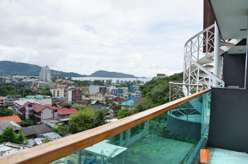 Emerald Terrace Apartment Patong