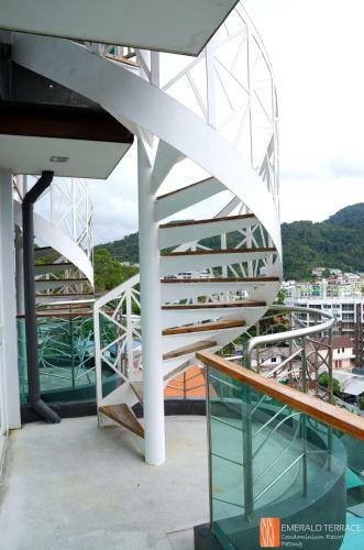 Emerald Terrace Apartment Patong