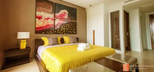Emerald Terrace Apartment Patong
