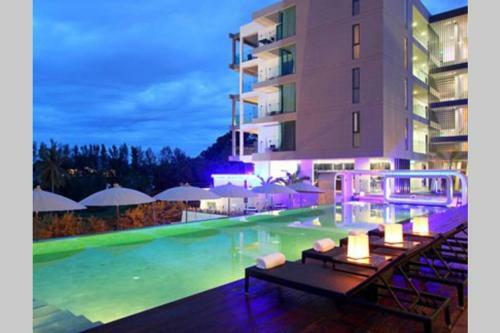 Exotic 4*twin Sands Studio Apartment
